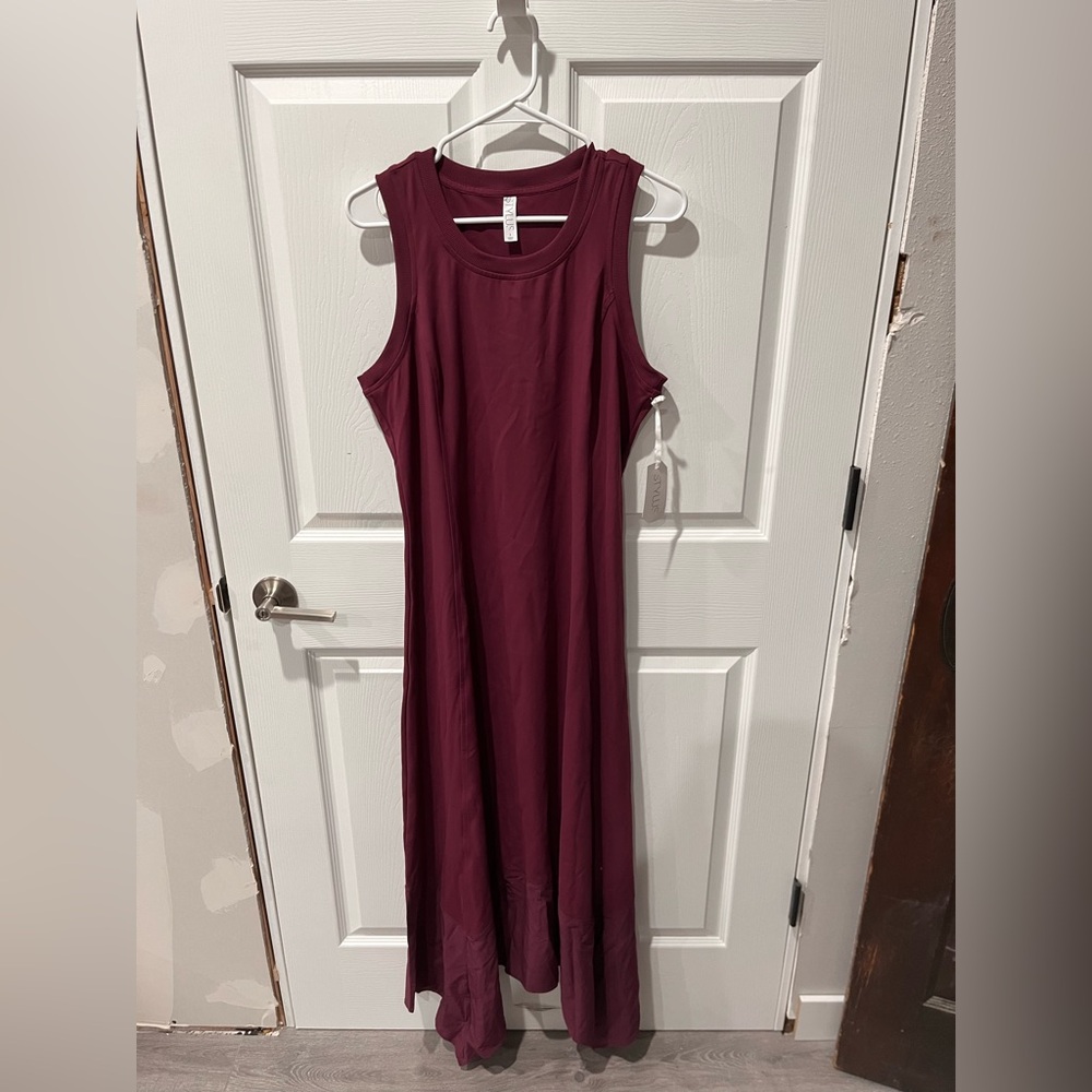 🌻STYLUS Burgundy Sleeveless Maxi Dress
